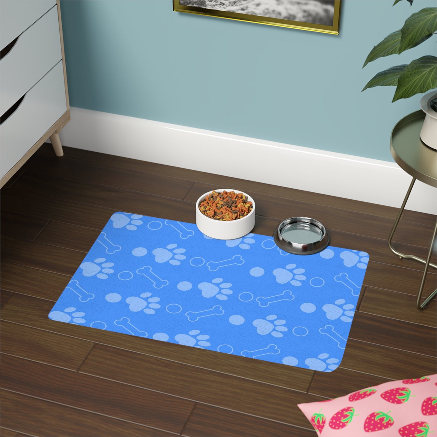 Alfombrilla para comida para mascotas Paws & Bones Blue: una experiencia gastronómica divertida