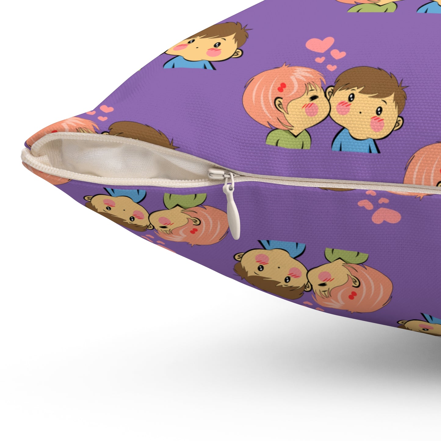 Abrazo de amor: almohada estampada con beso morado