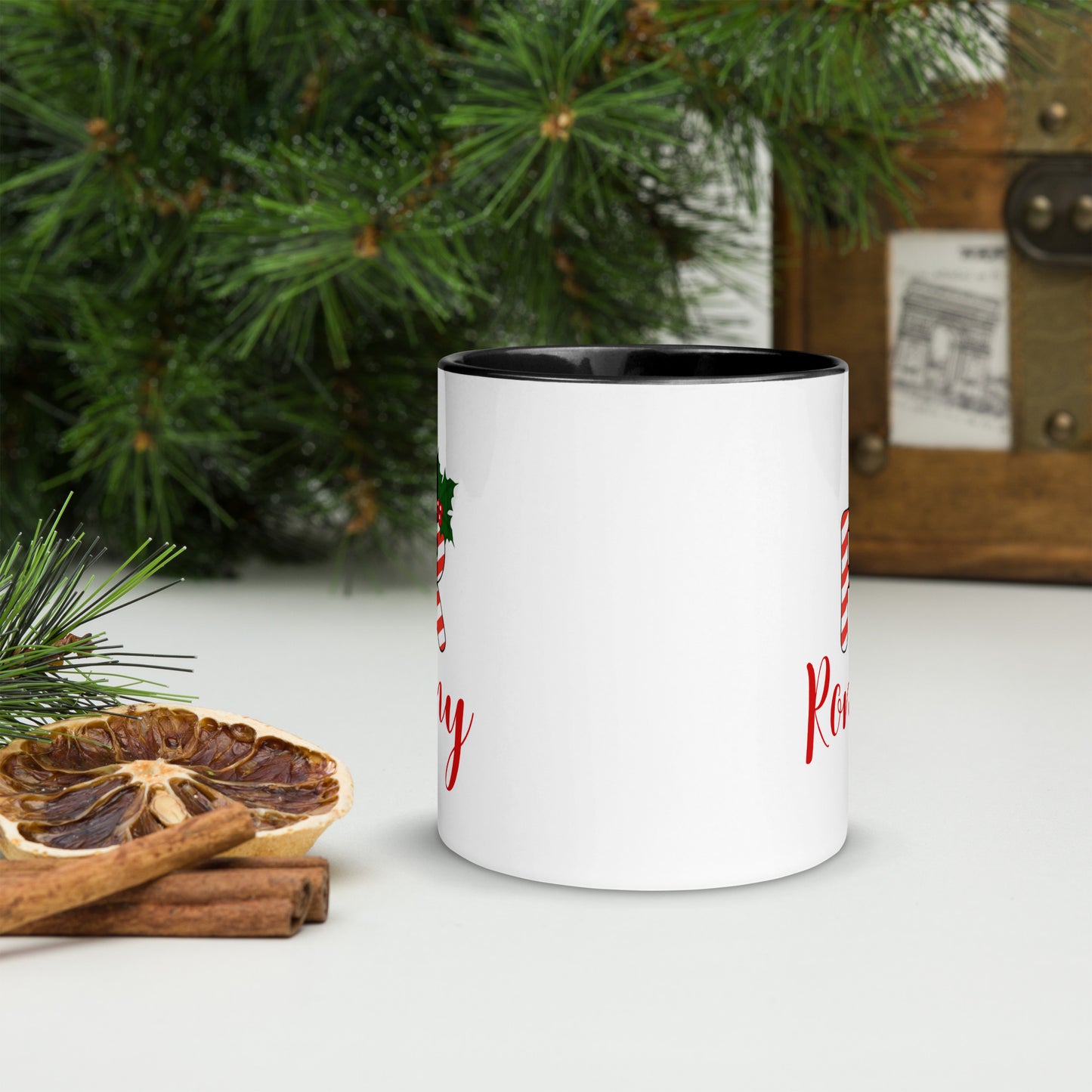 Festive R: Taza de café navideña personalizada para Ronny