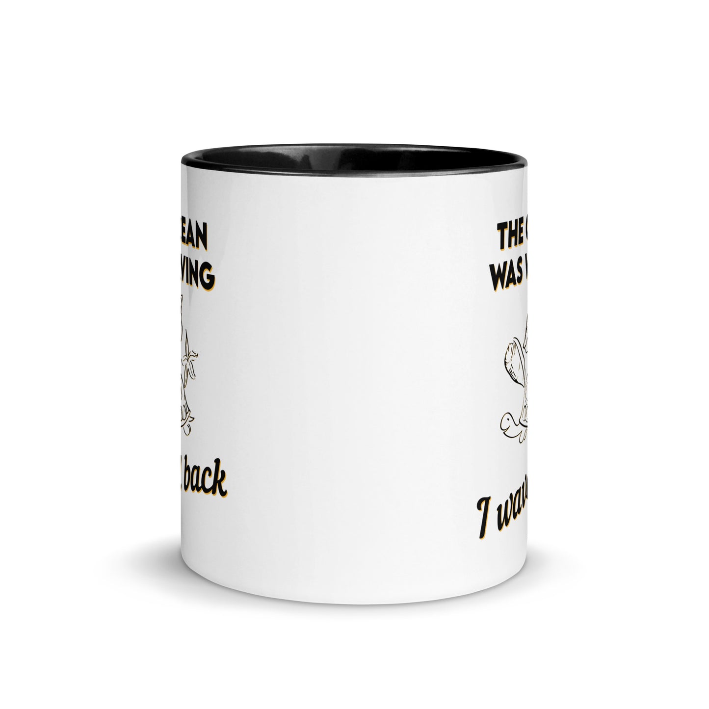 Saludos a la orilla del mar: taza de café con efecto de onda