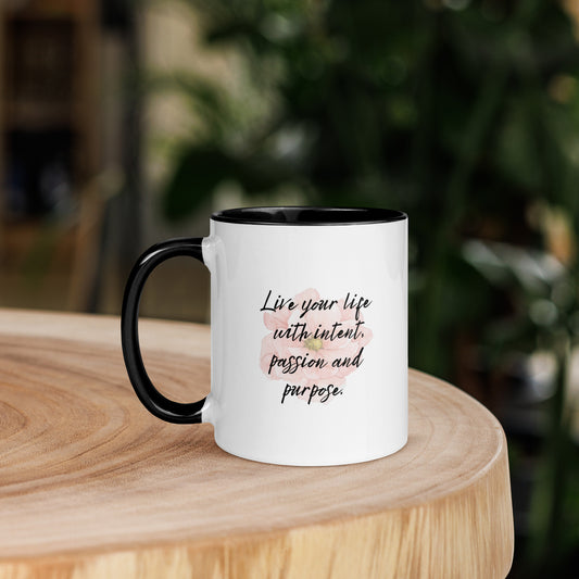 Taza de café inspiradora con texto "Vida intencional"