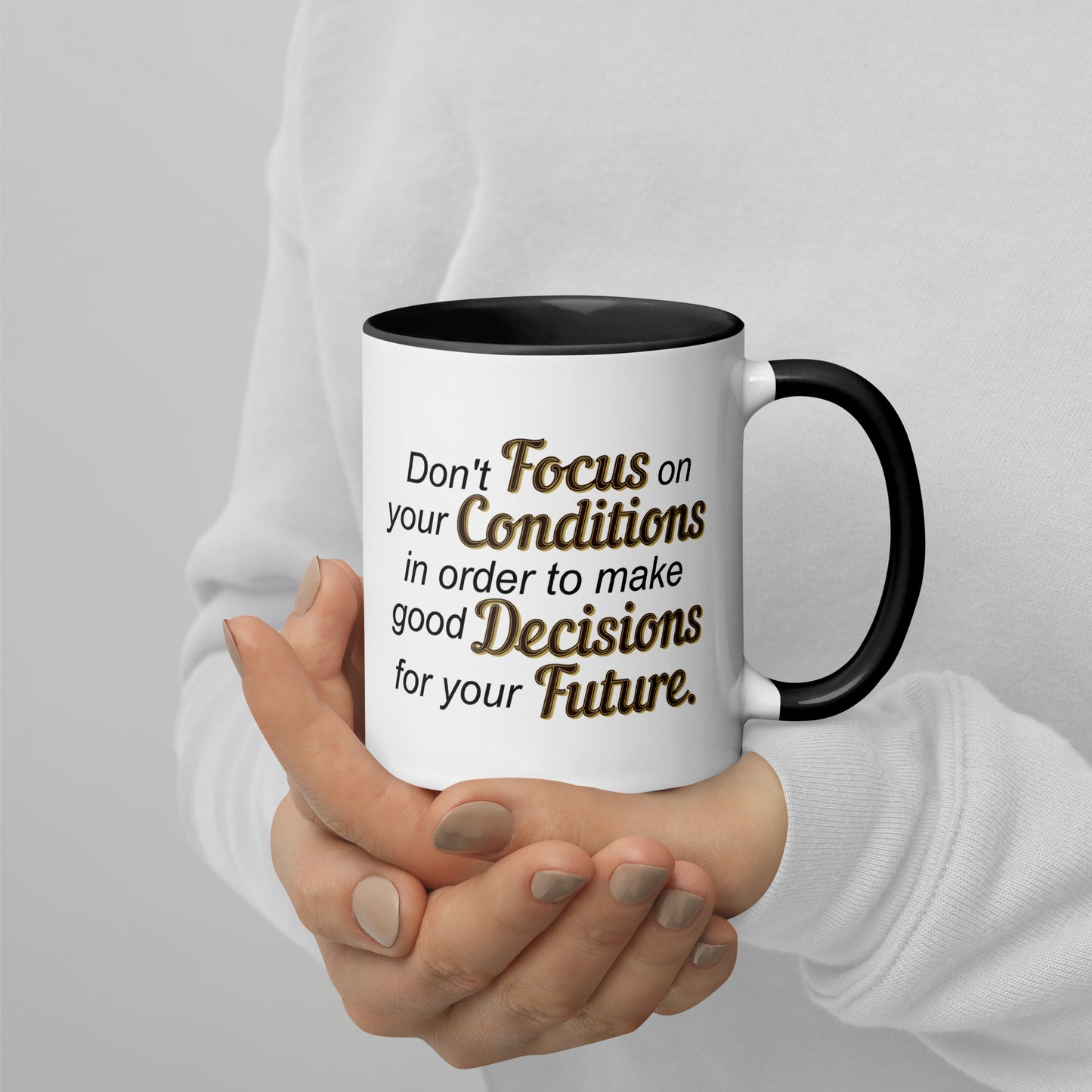 Taza de café para tomar decisiones con visión de futuro