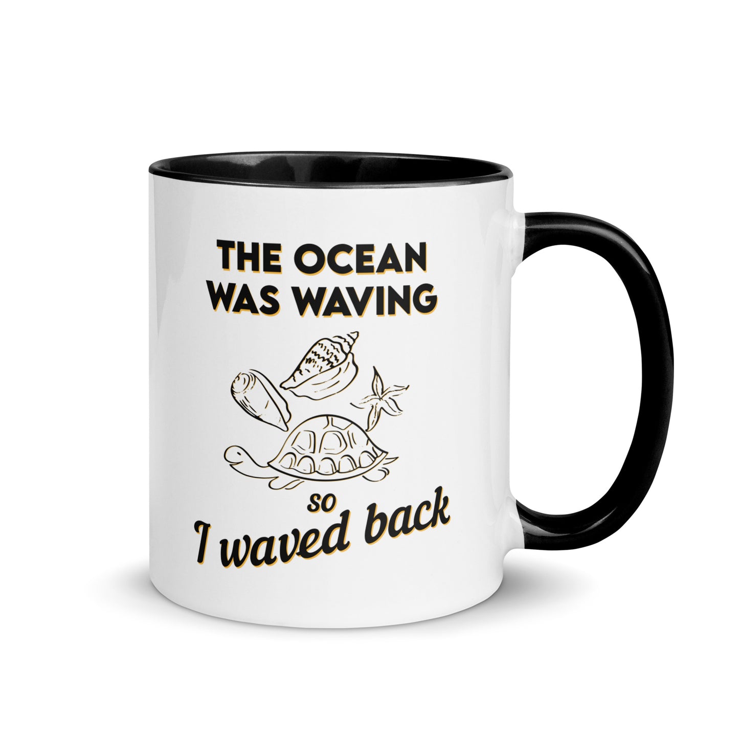 Saludos a la orilla del mar: taza de café con efecto de onda
