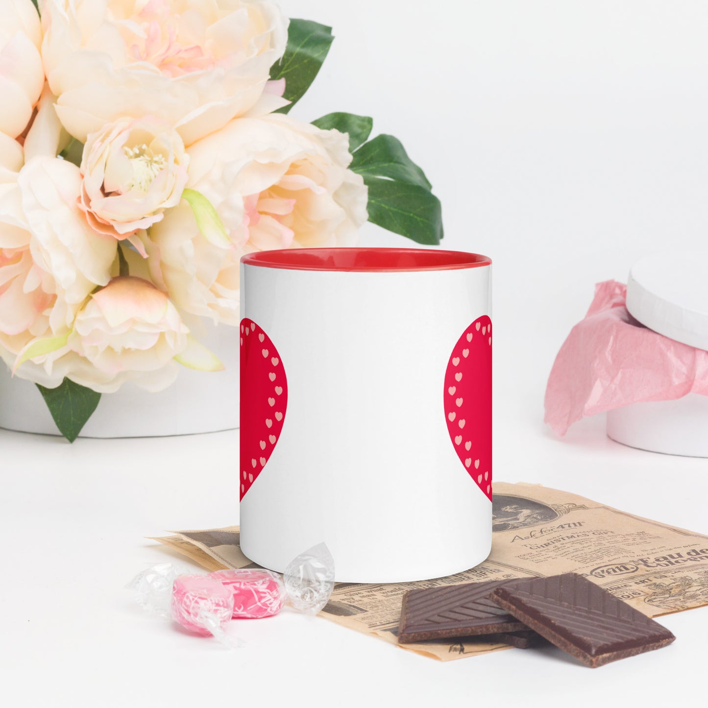 Taza de café con un corazón grande