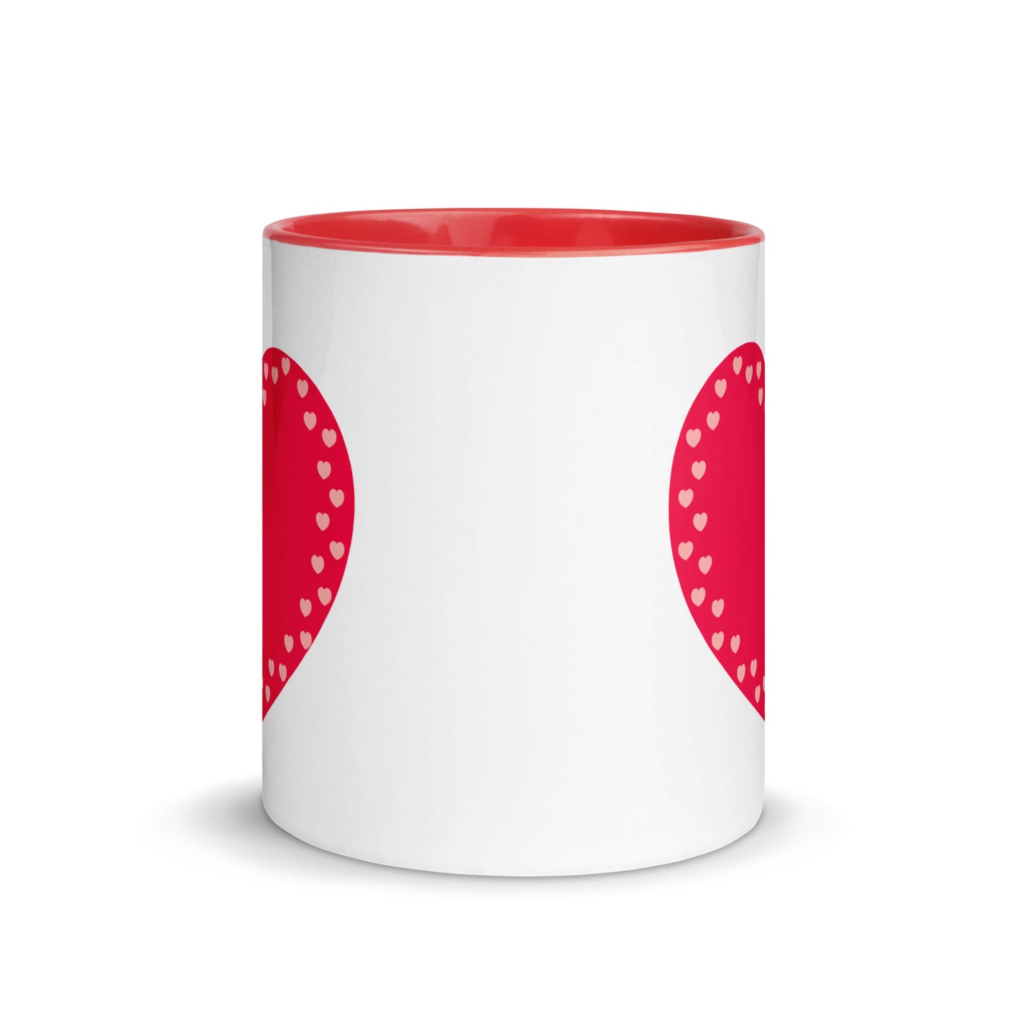 Taza de café con un corazón grande