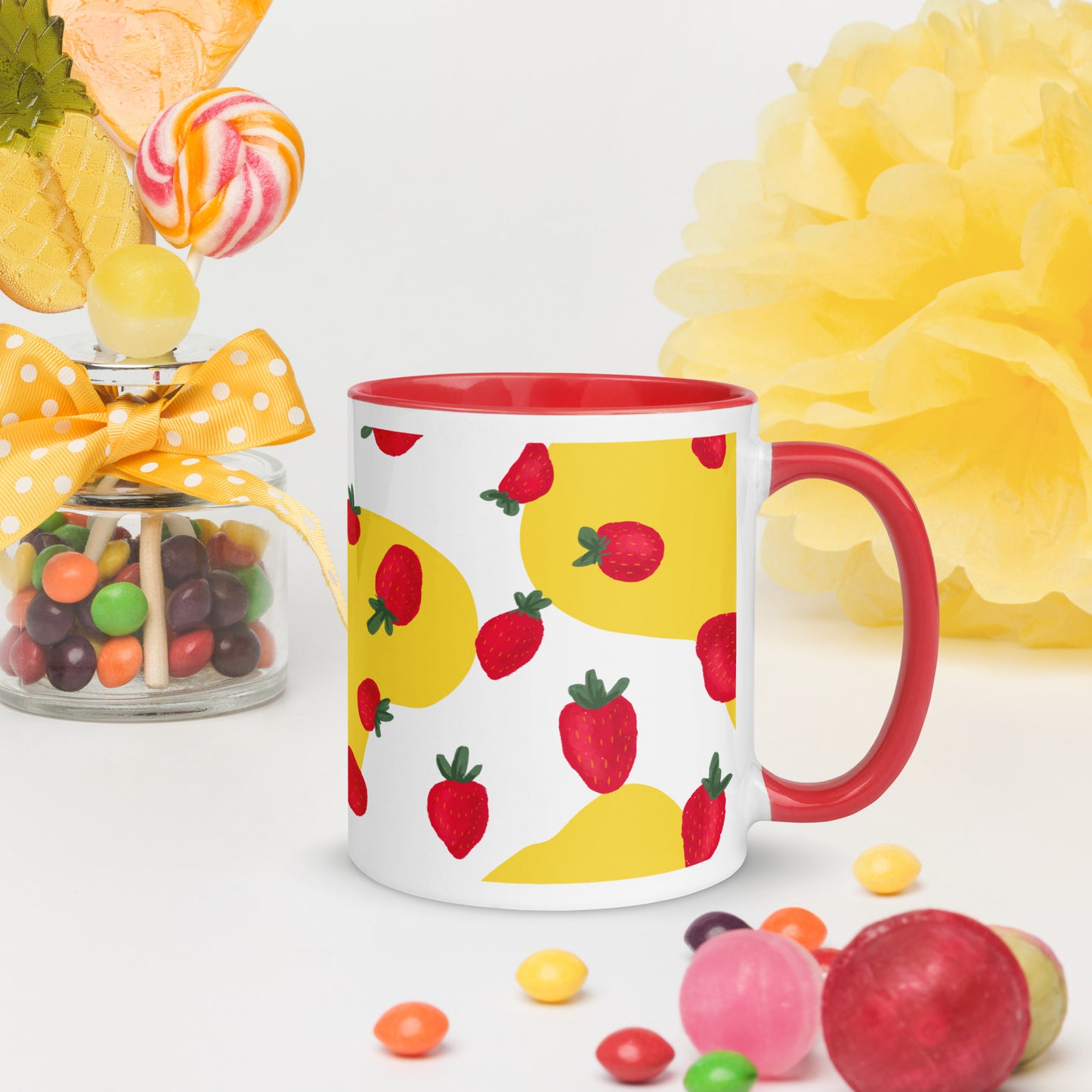 Taza de café armonía de bayas dulces