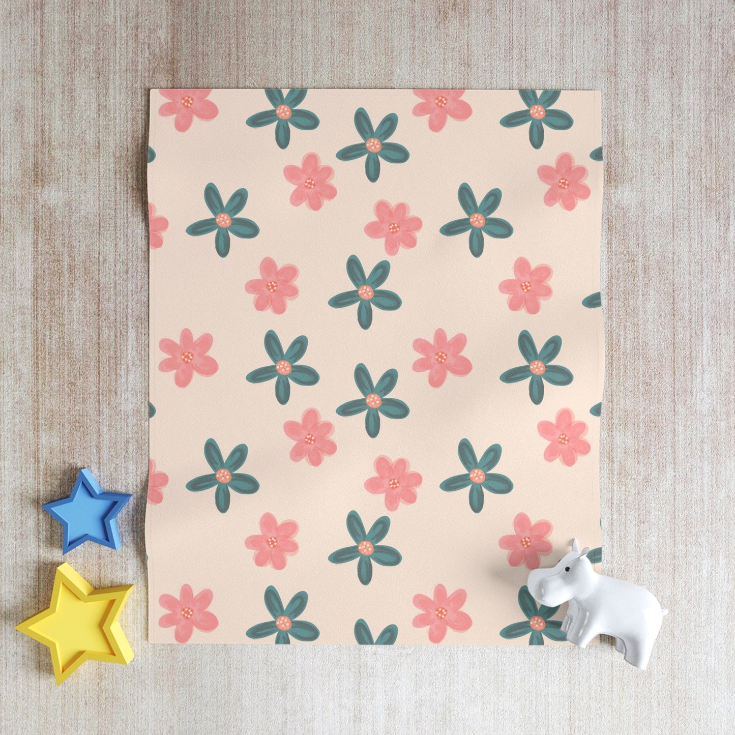 Couverture polaire douce Petal Whisper