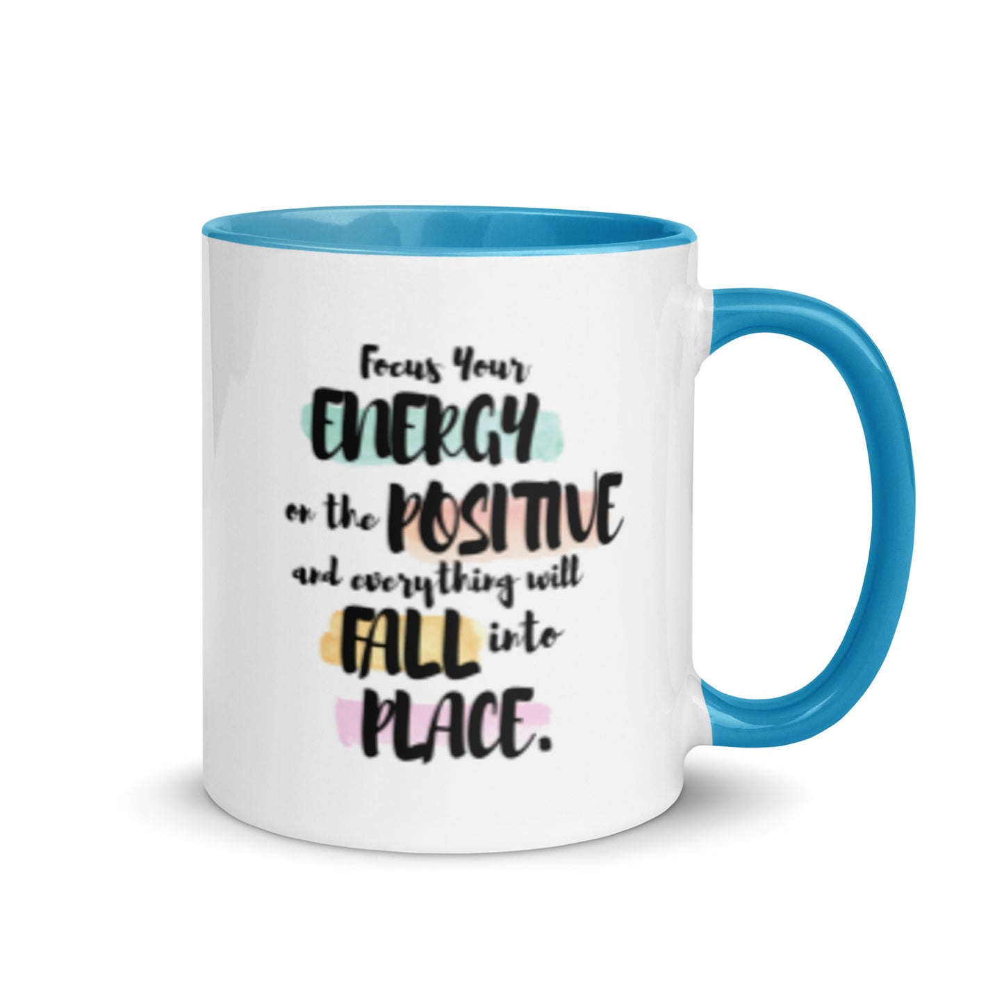 Taza de café inspiradora con flujo de energía positiva