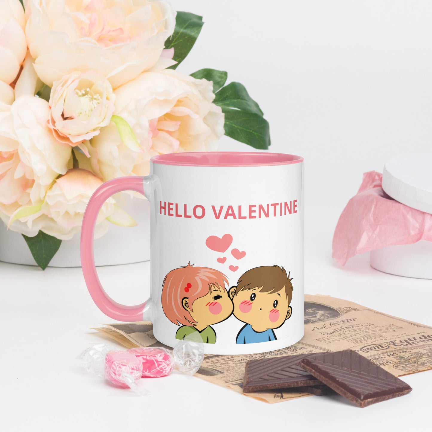 Taza de café con un dulce beso de San Valentín